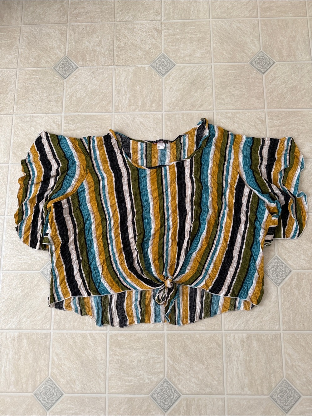 Discreet Striped Top